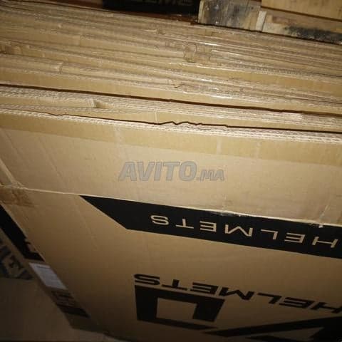 Aziz Moto accessoires - Work sample 3