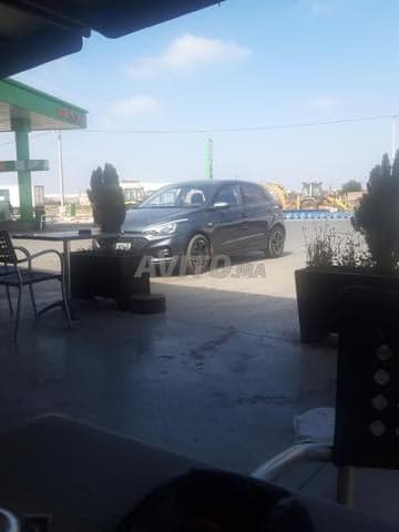 مصطفى